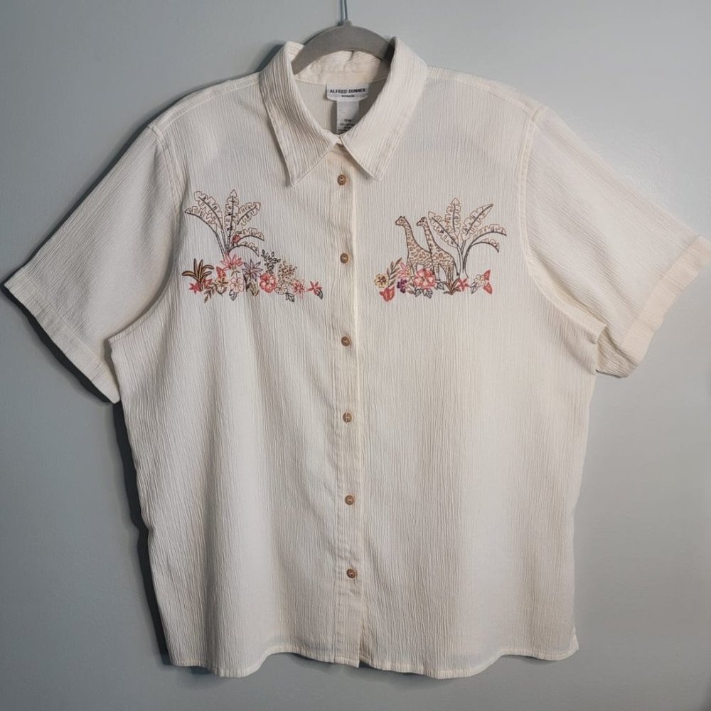 Alfred Dunner | 18W | Embroidered Safari Button-Up
